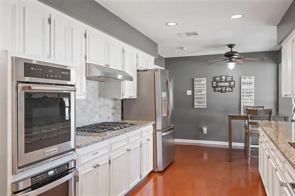 1128 Pueblo Drive