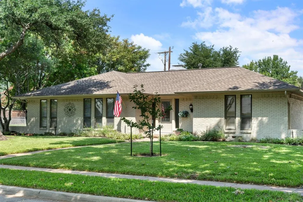 1128 Pueblo Drive