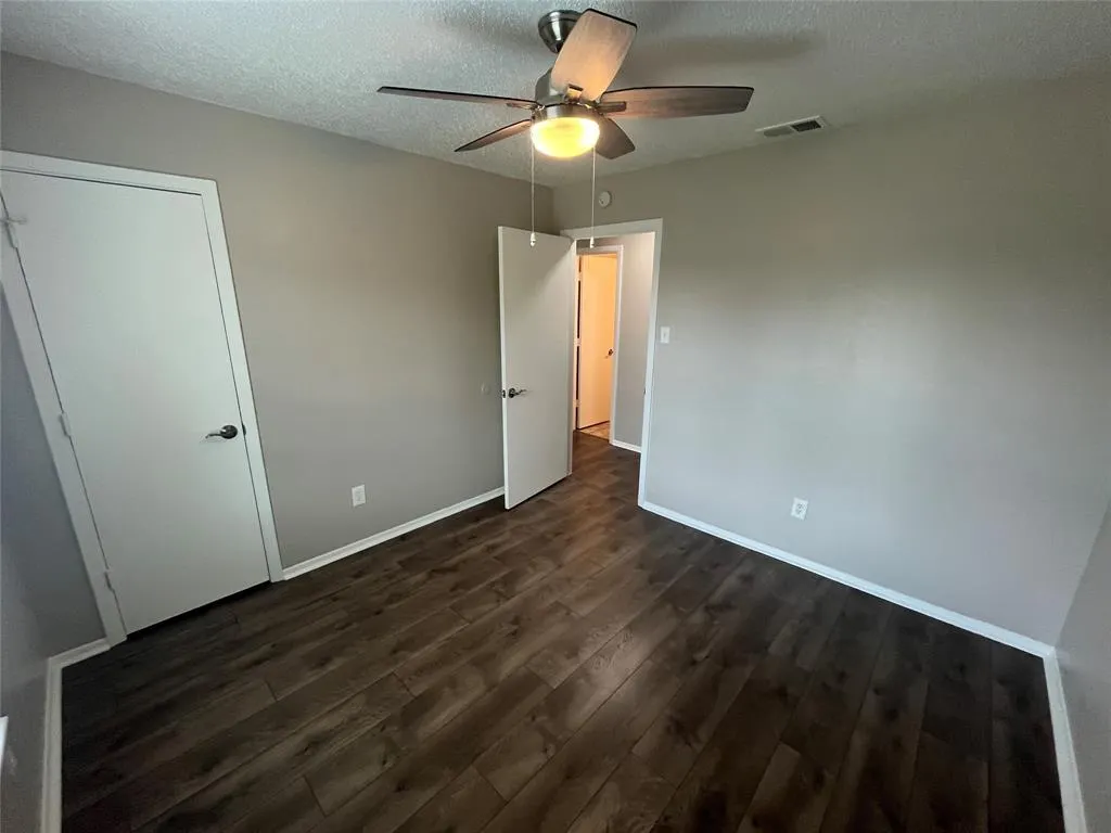 9233 Prairie Oak Drive