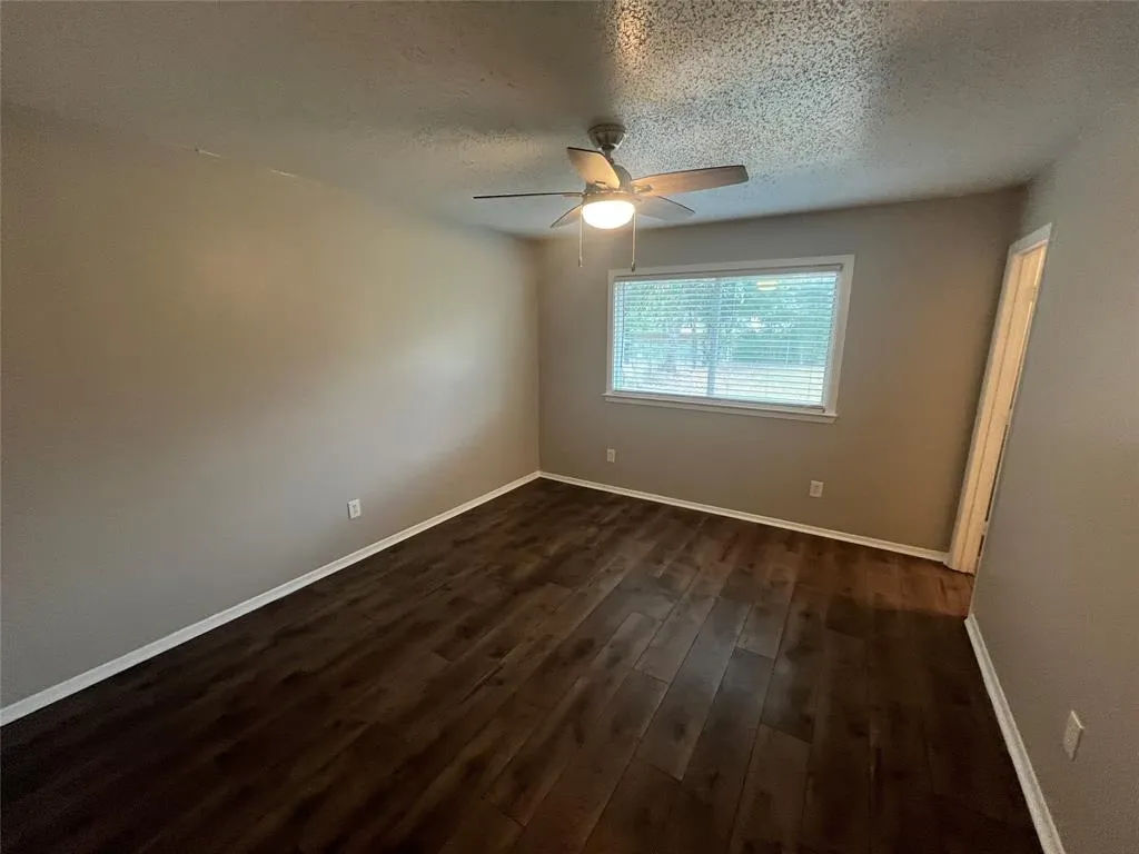 9233 Prairie Oak Drive