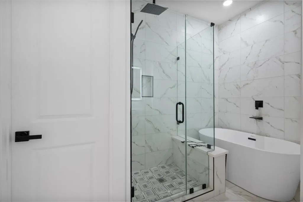 1475 Mckee Street, #1459