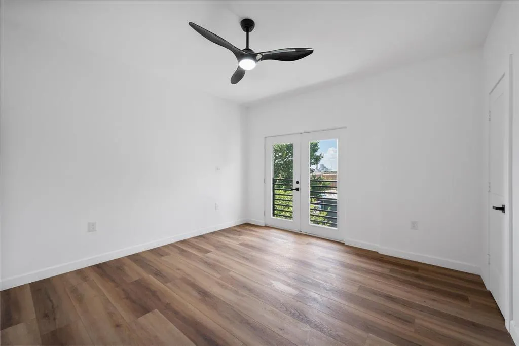1475 Mckee Street, #1459