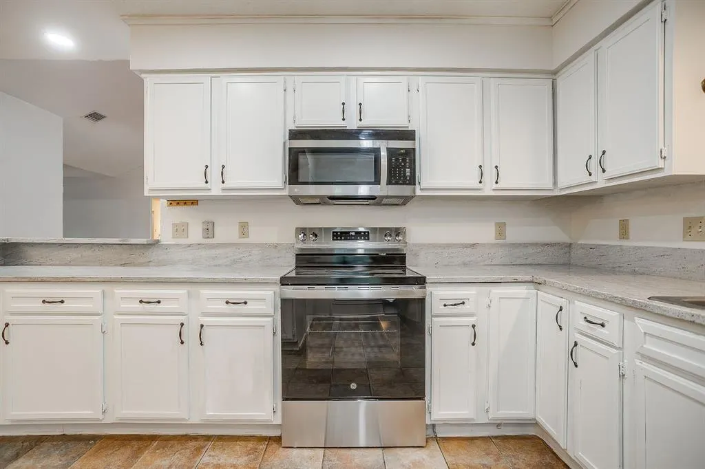 1033 Filmore Drive