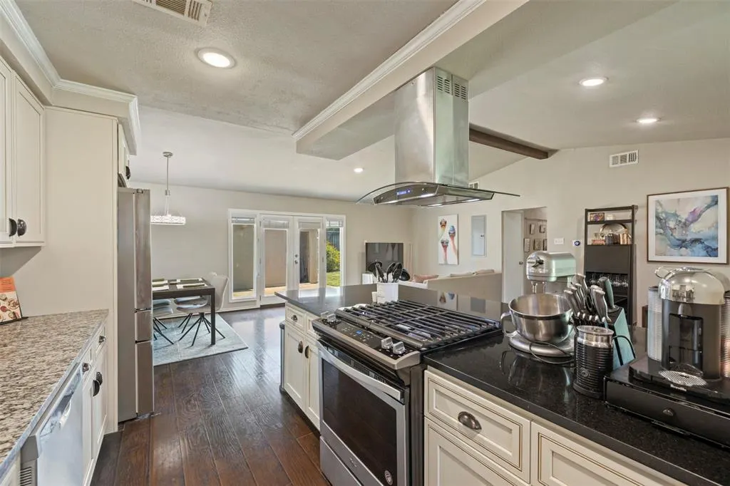1003 Wake Drive