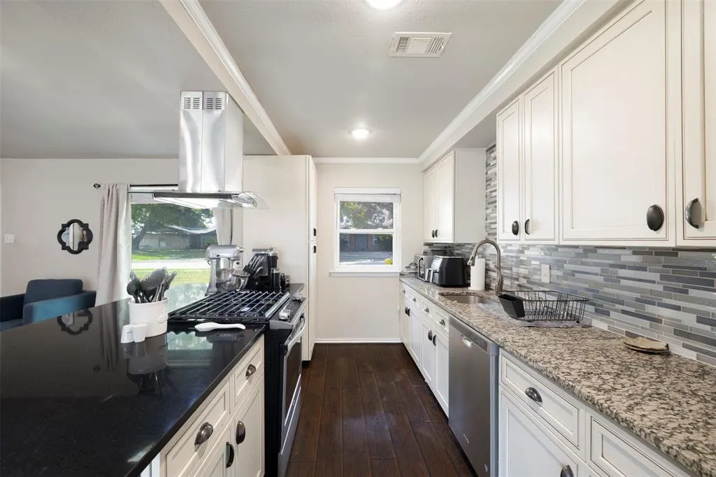 1003 Wake Drive