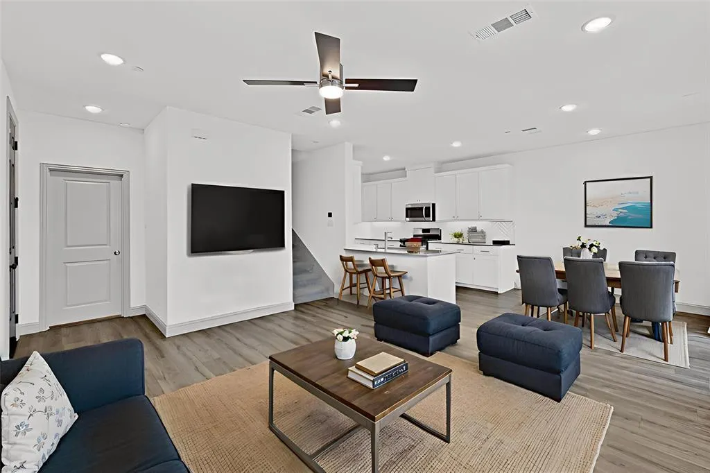 1320 Hill Country Place