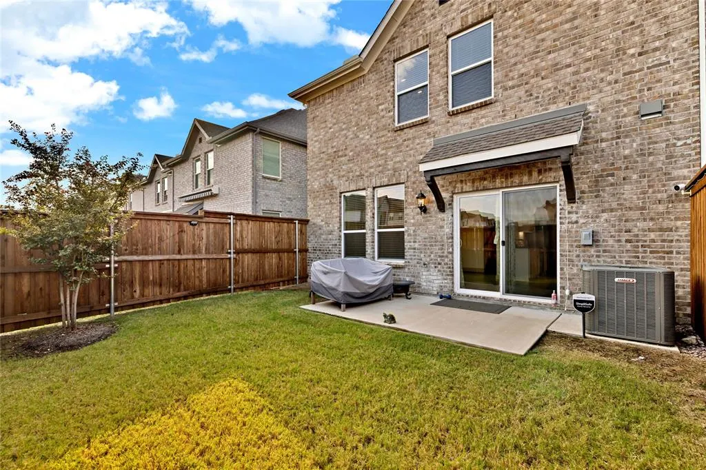 1320 Hill Country Place