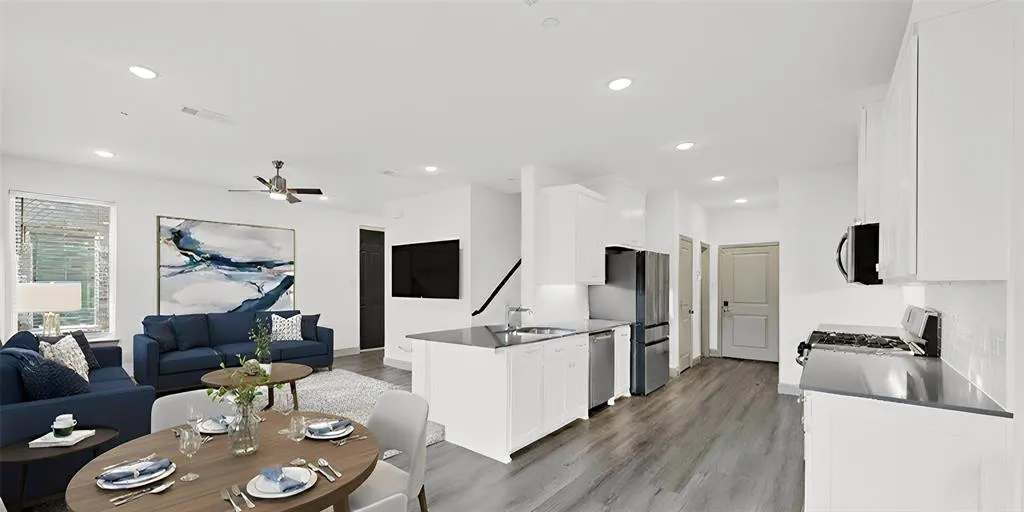 1320 Hill Country Place