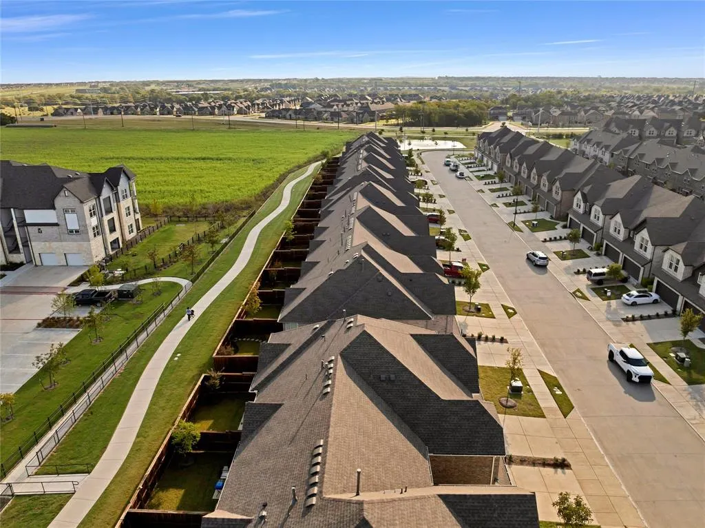 1320 Hill Country Place