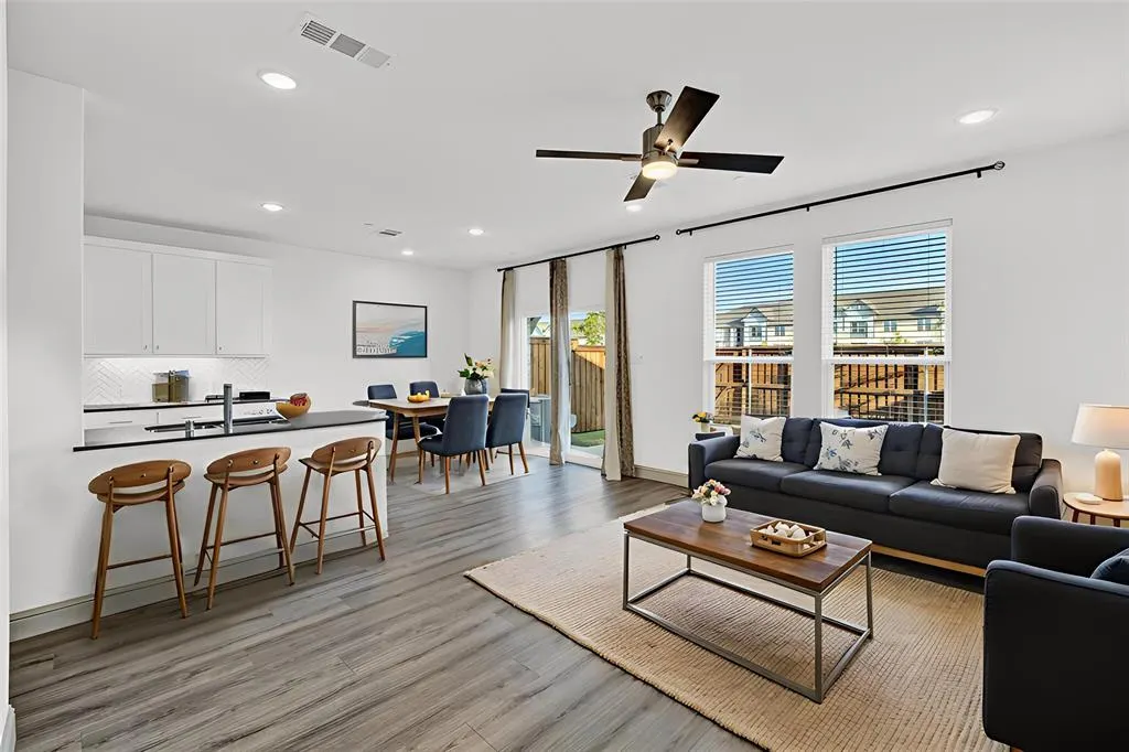 1320 Hill Country Place