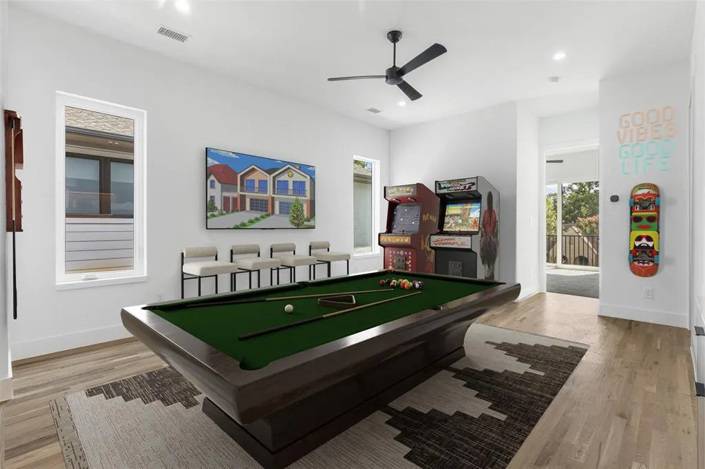 5611 Ellsworth Avenue, #102