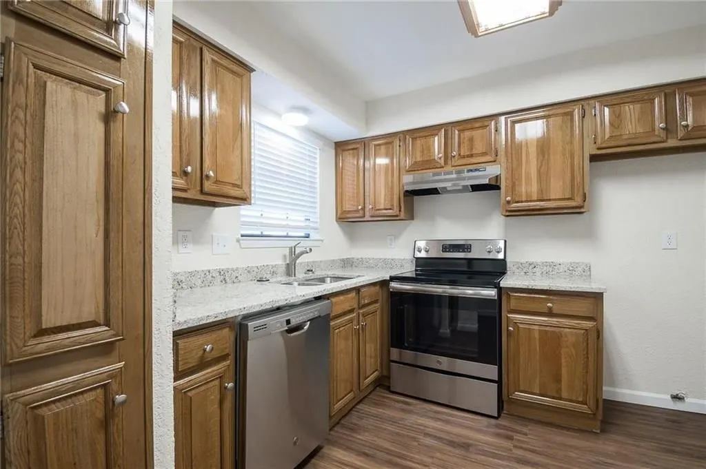 2000 Huntington Drive, #151