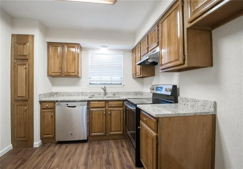 2000 Huntington Drive, #151