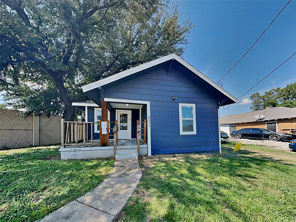 2211 Hooper Street