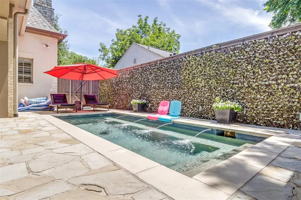 7419 Robin Road