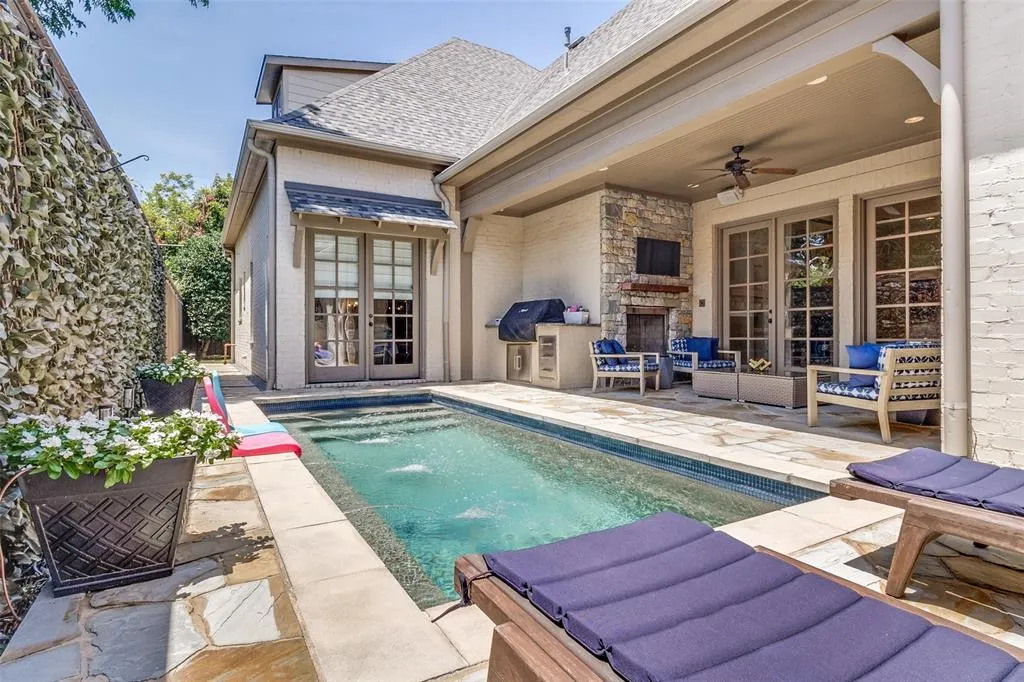 7419 Robin Road