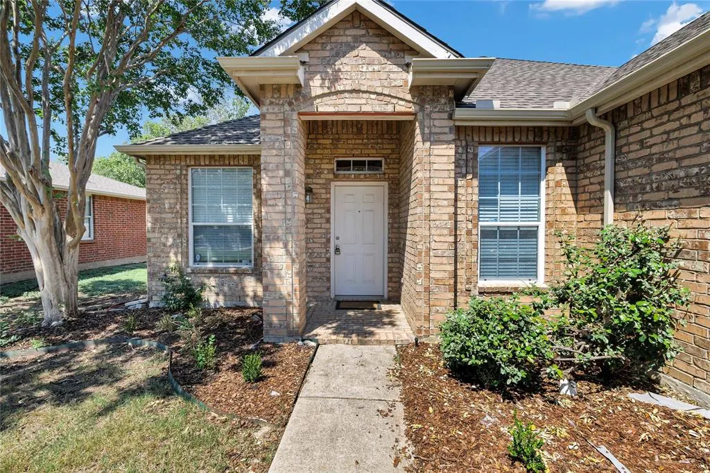 2409 Spruce Court