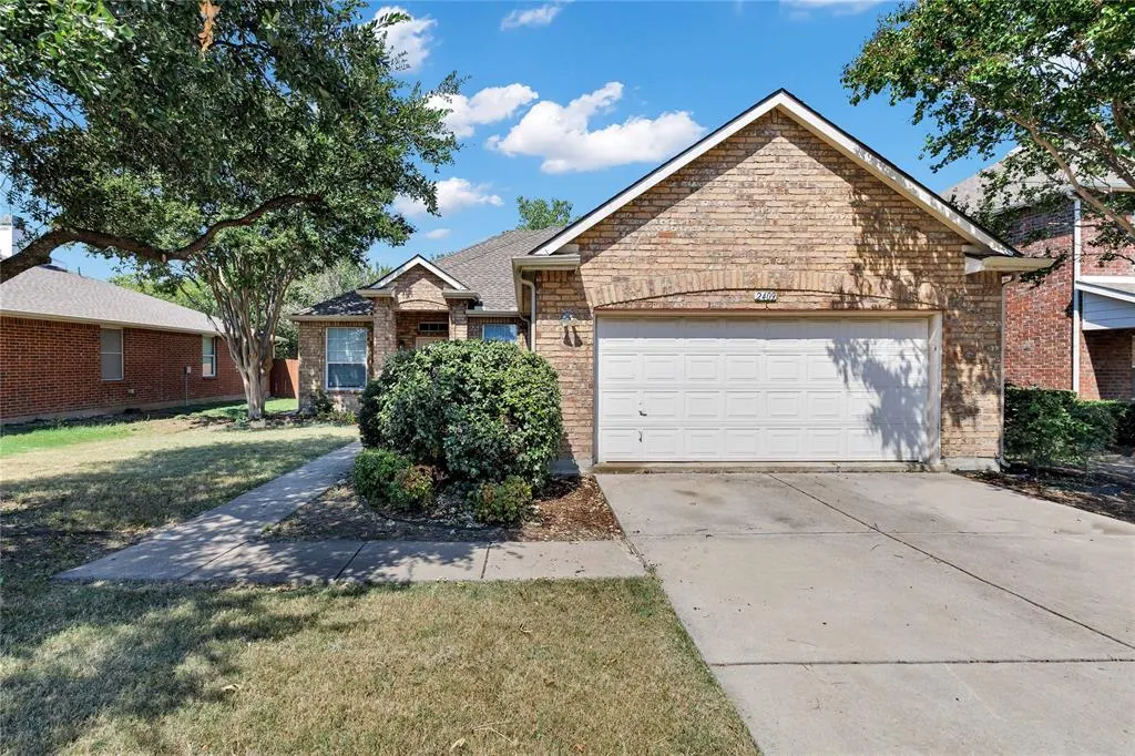 2409 Spruce Court