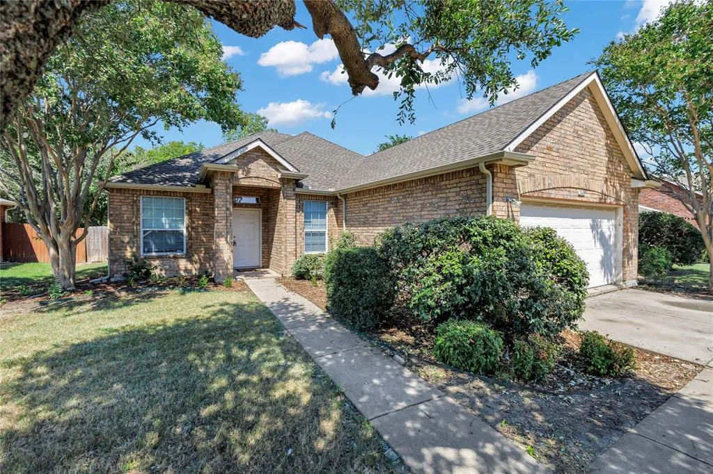 2409 Spruce Court
