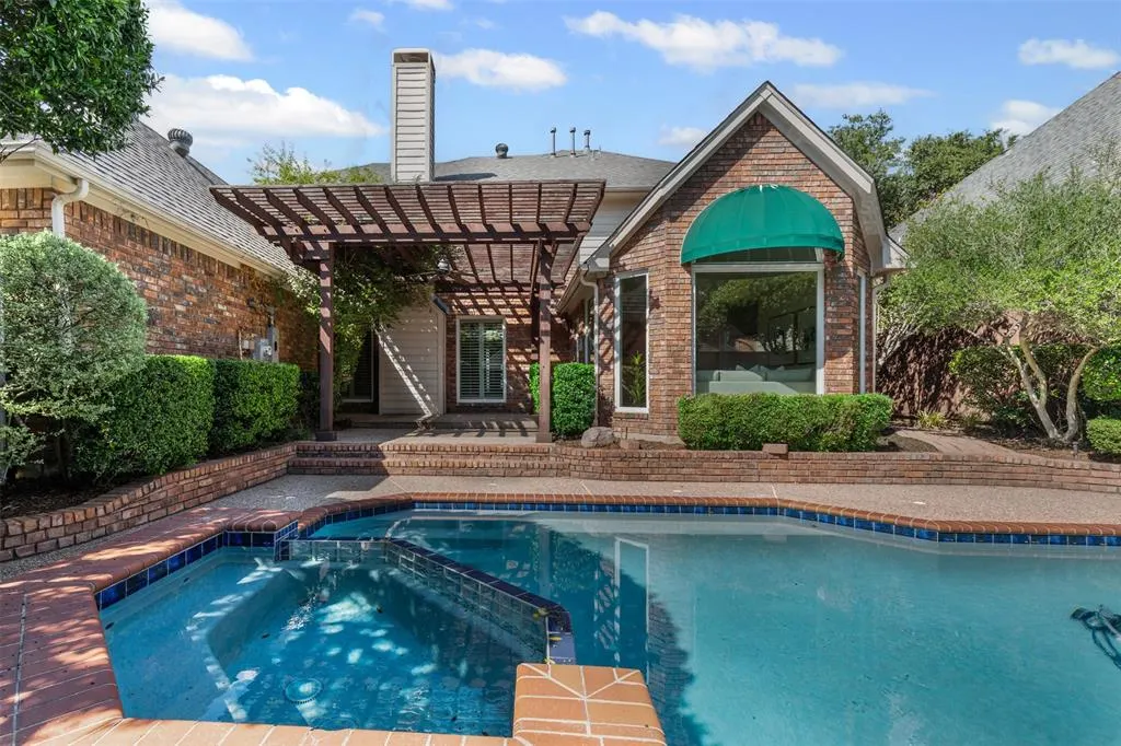 6308 Walling Lane
