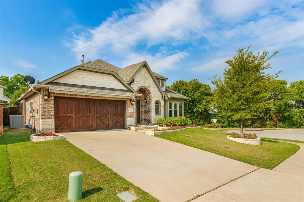 700 Lancaster Drive