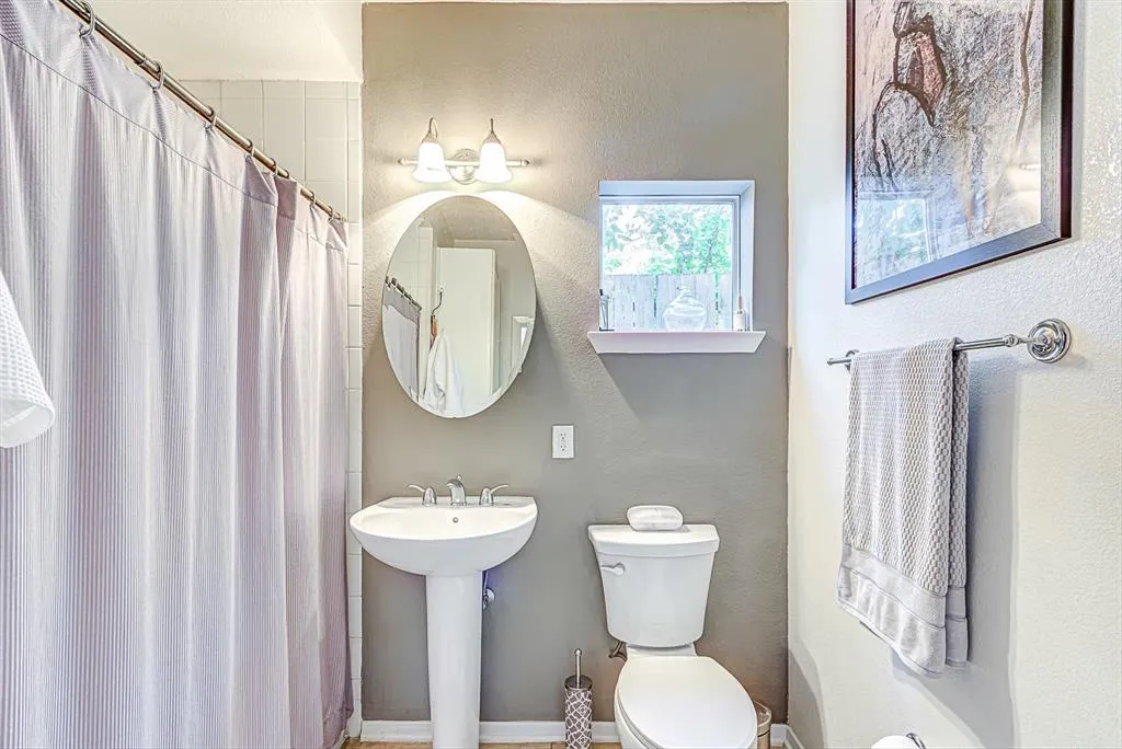 312 N Patton Avenue, #401