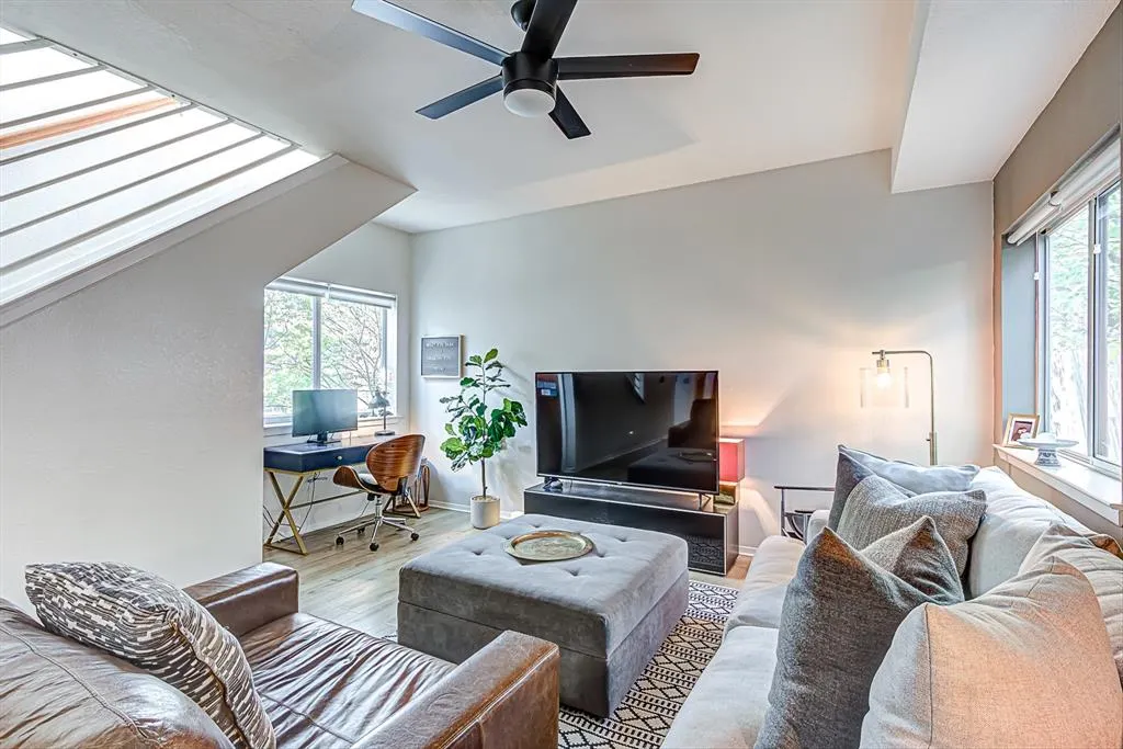 312 N Patton Avenue, #401