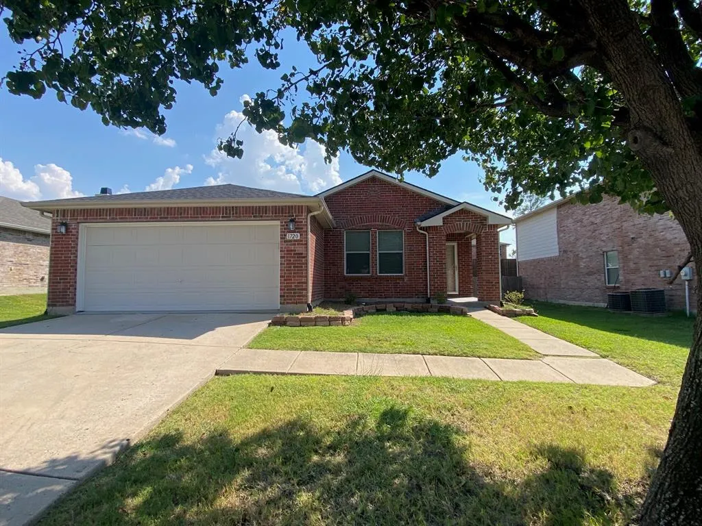 1720 Pebblebrook Way