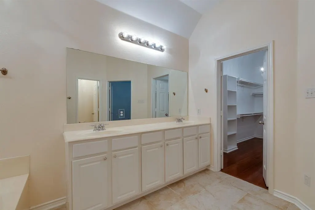 7728 Lancaster Gate