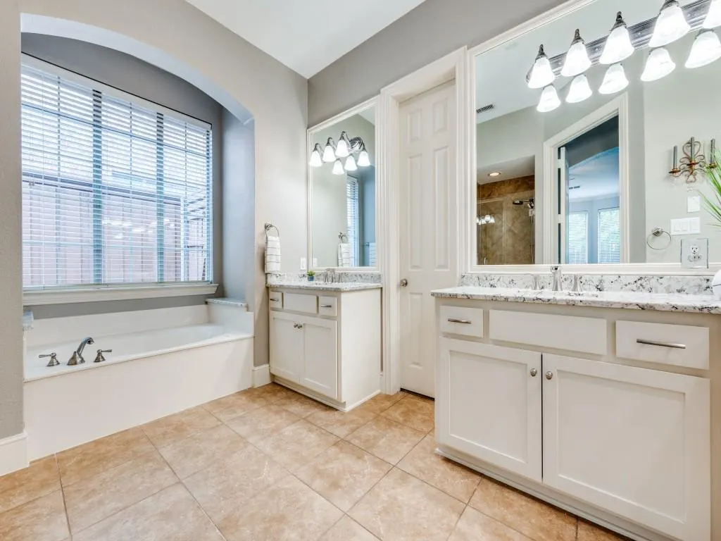 1240 Sunland Park Drive