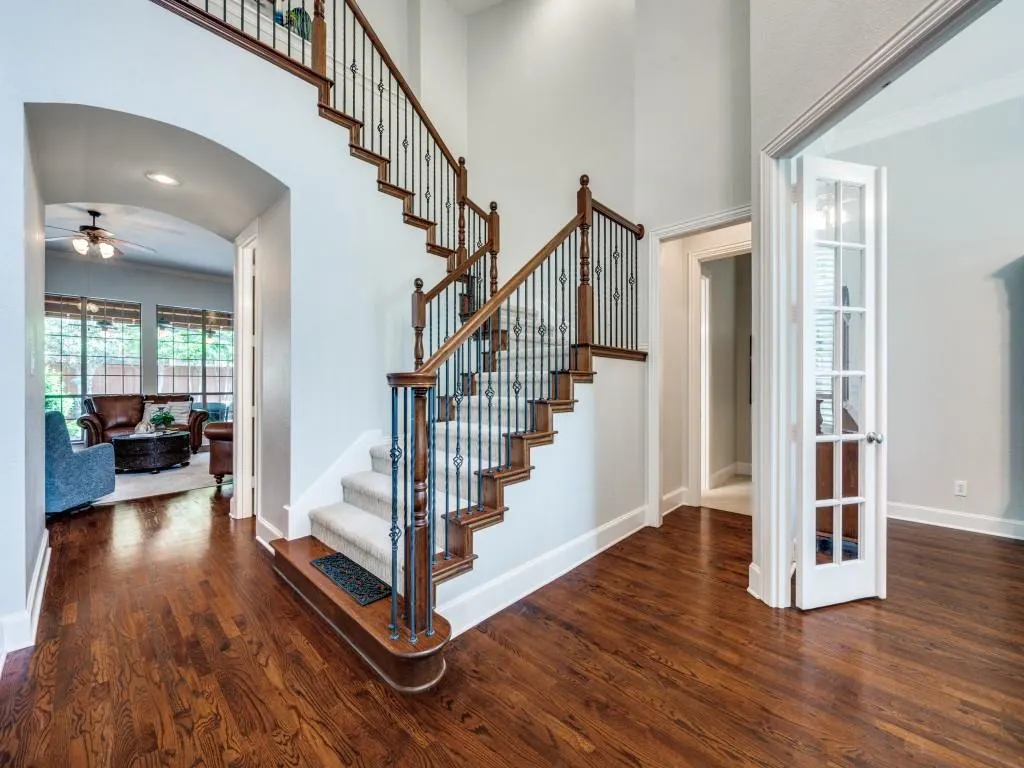 1240 Sunland Park Drive