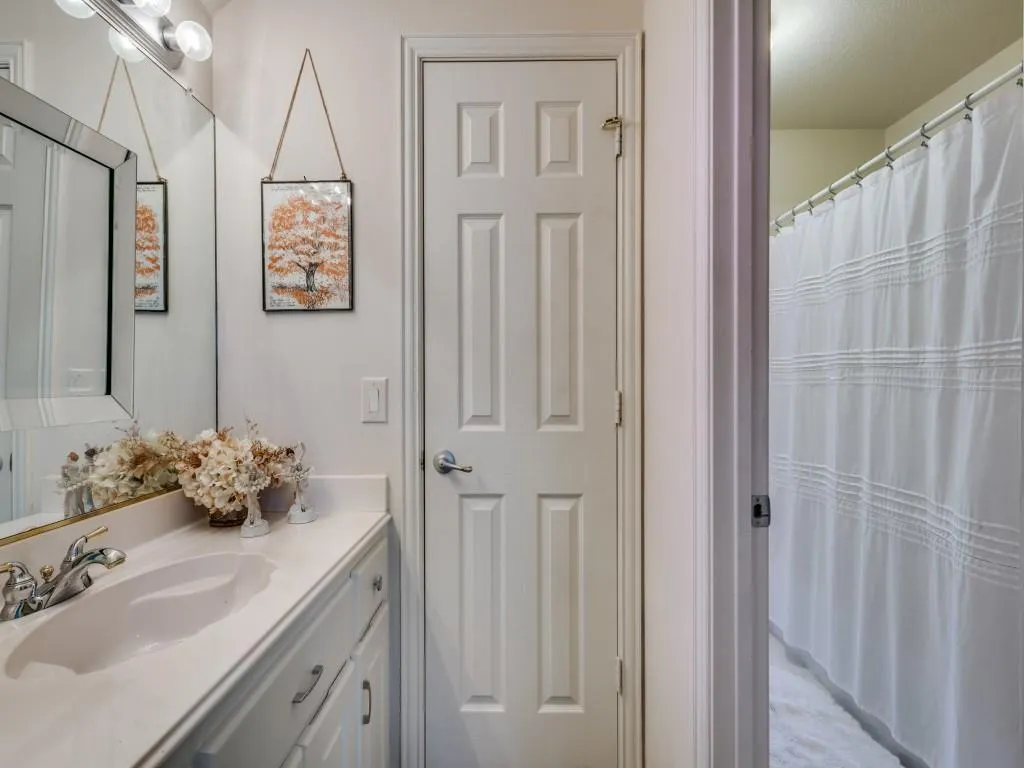 1108 Saddlebrook Drive