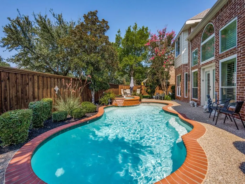 1108 Saddlebrook Drive