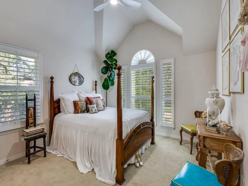 1108 Saddlebrook Drive