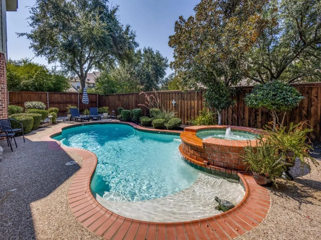 1108 Saddlebrook Drive