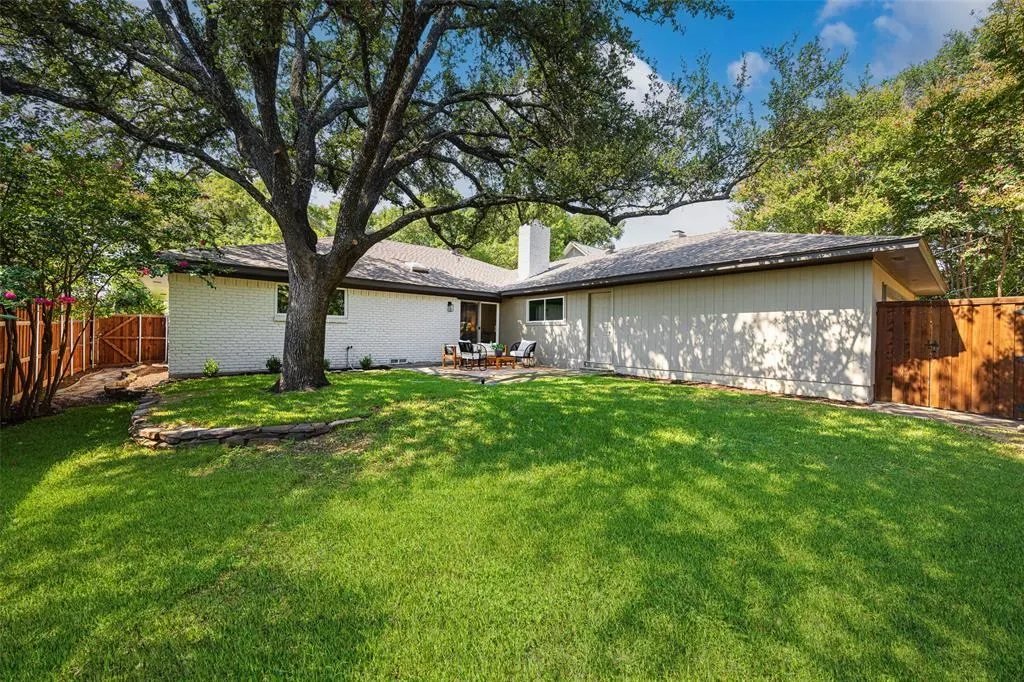 9459 Heatherdale Drive