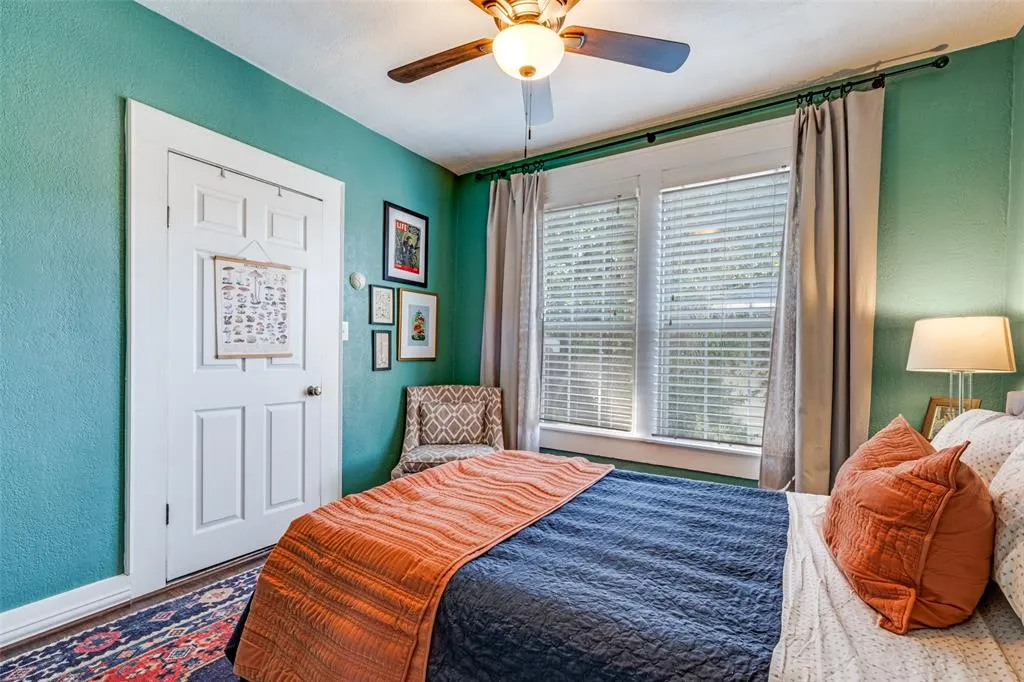 920 S Oak Cliff Boulevard
