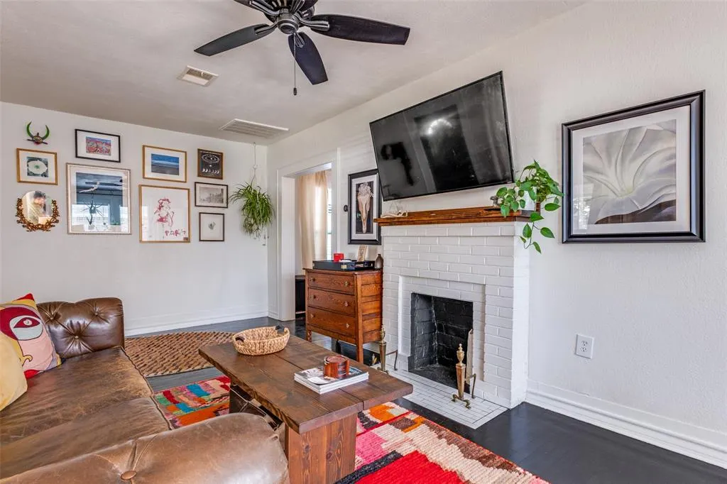 920 S Oak Cliff Boulevard