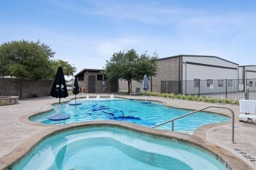 9404 Ragwing Lane, #, -96.740