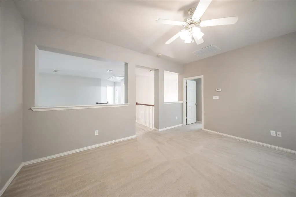 2312 Geneva Lane