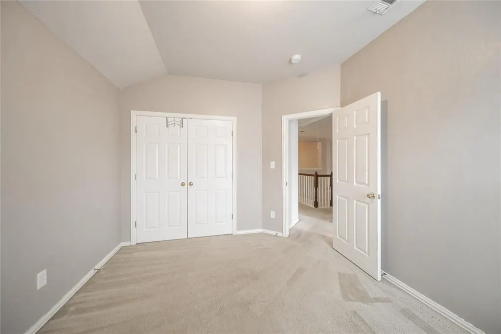 2312 Geneva Lane