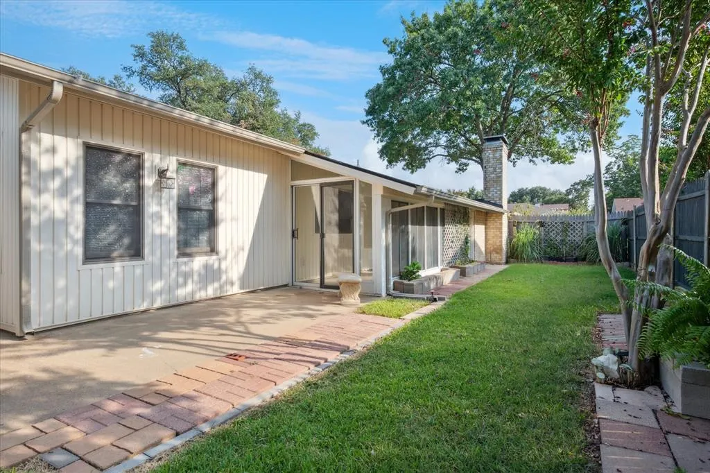 1619 Centenary Drive