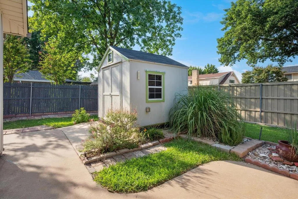 1619 Centenary Drive