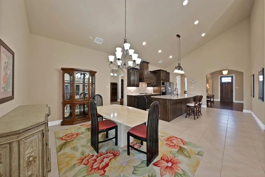 7809 Caddo Cove