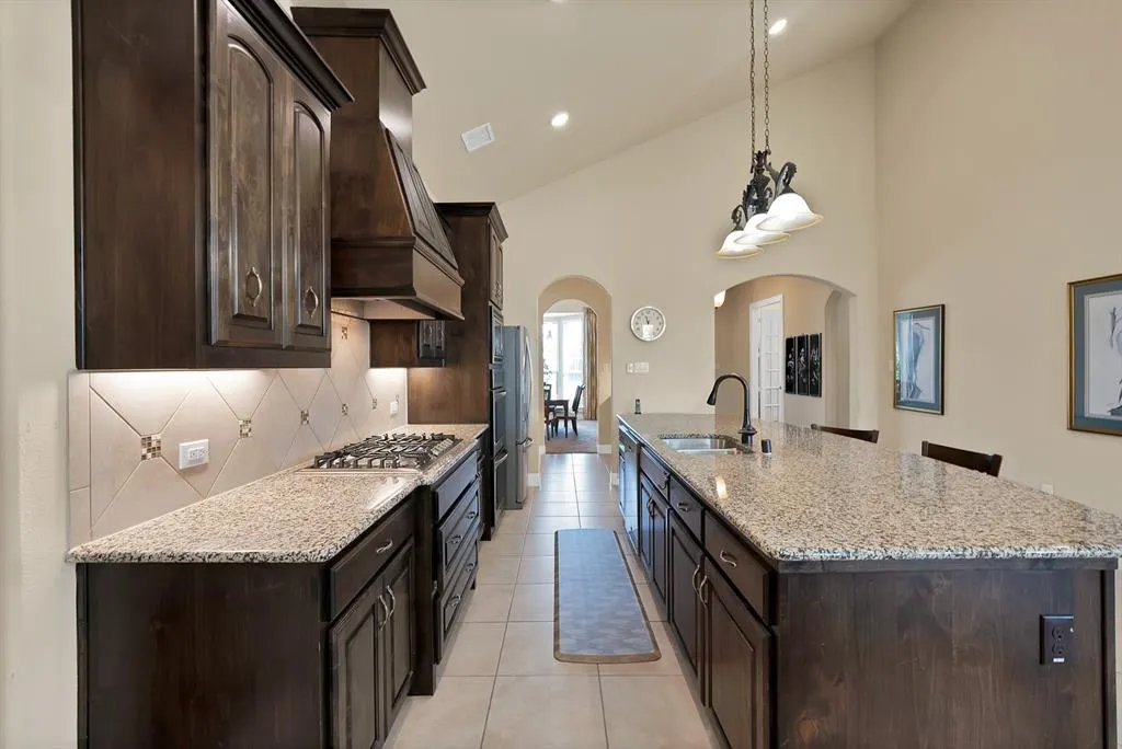 7809 Caddo Cove