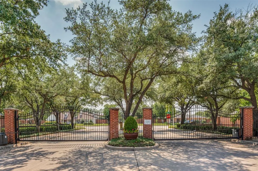 4134 Walnut Meadow Lane