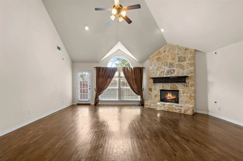 10437 Chantry Lane