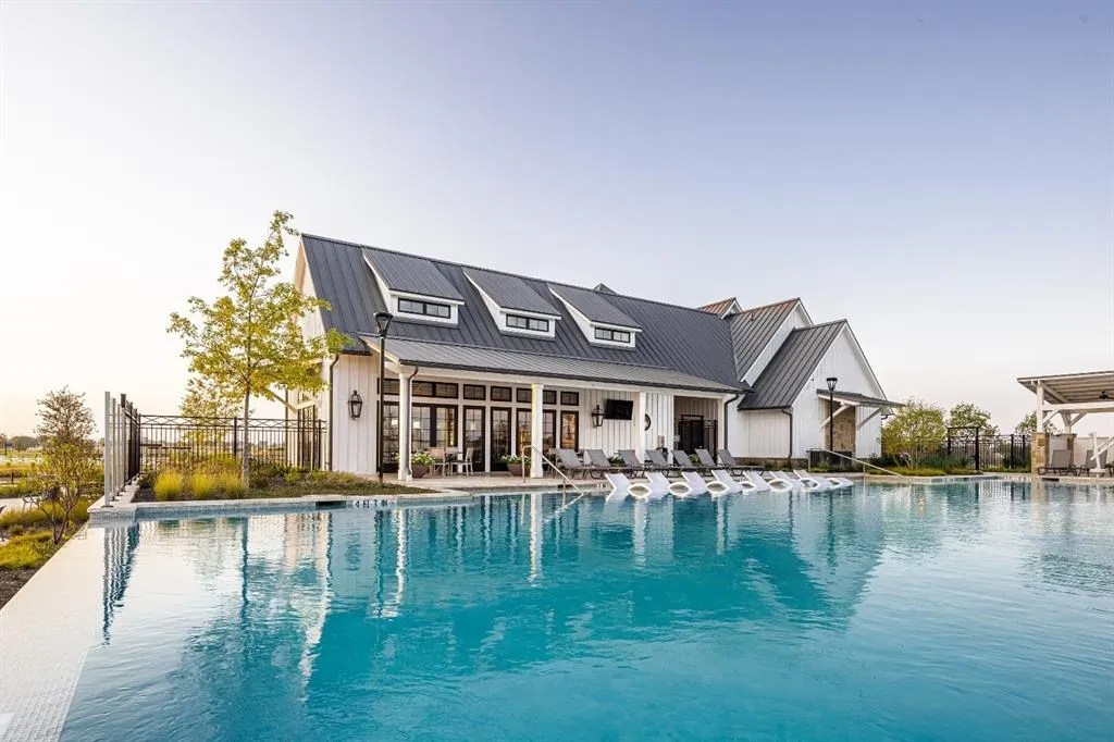 1605 Sandbrock Drive