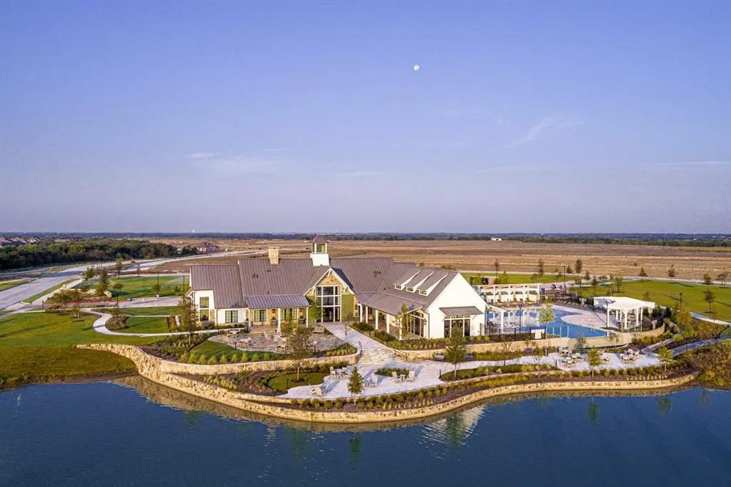 1605 Sandbrock Drive