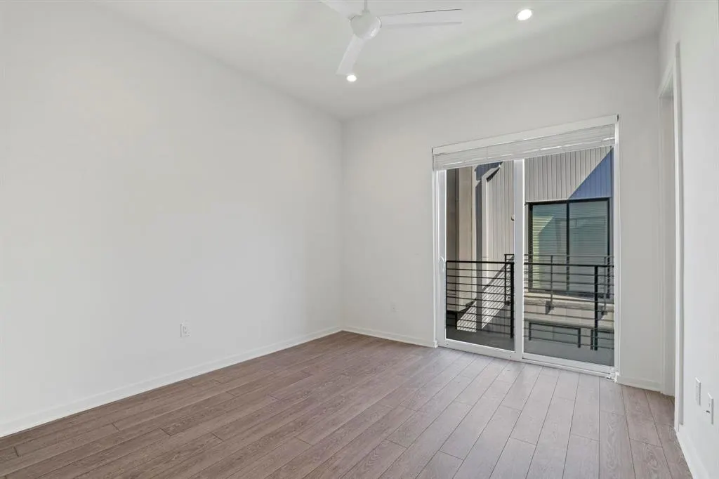410 W 9th Street, #109
